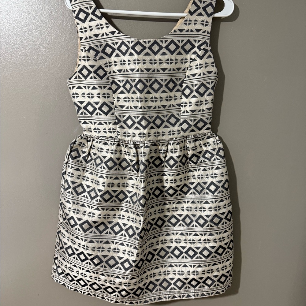Freeway Black and Cream‎ Geometric Dress